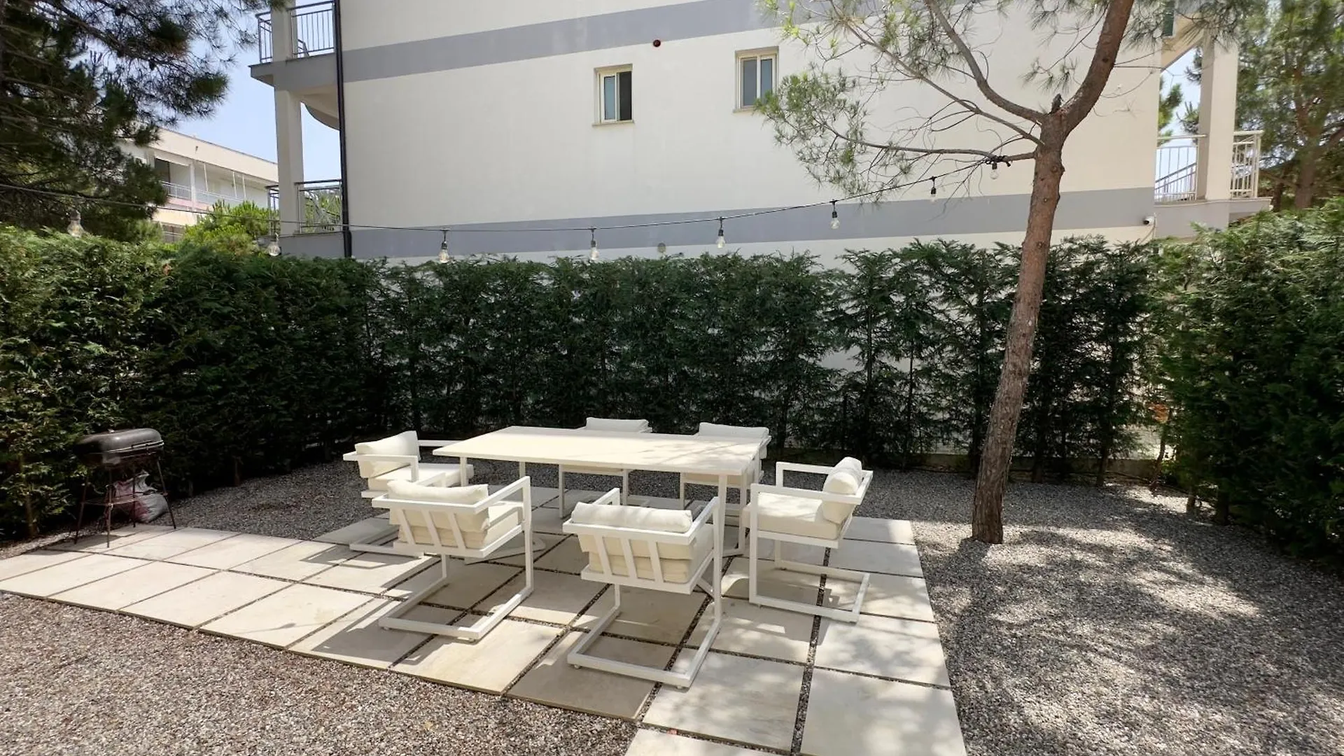 White Beach Villa 1 - Luxury contacts